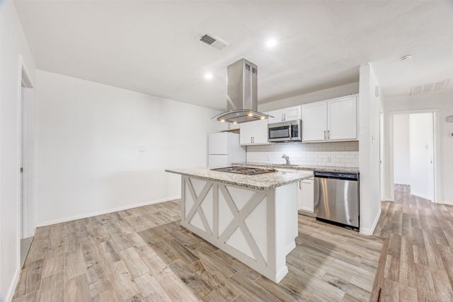 1043 Star St, Denison, TX 75020