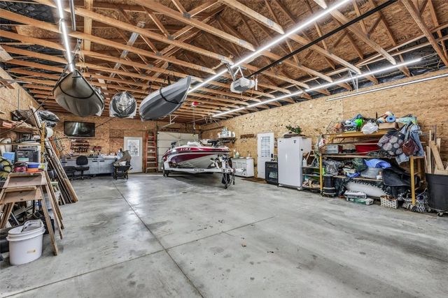 503 2nd E, Newhall, IA 52315