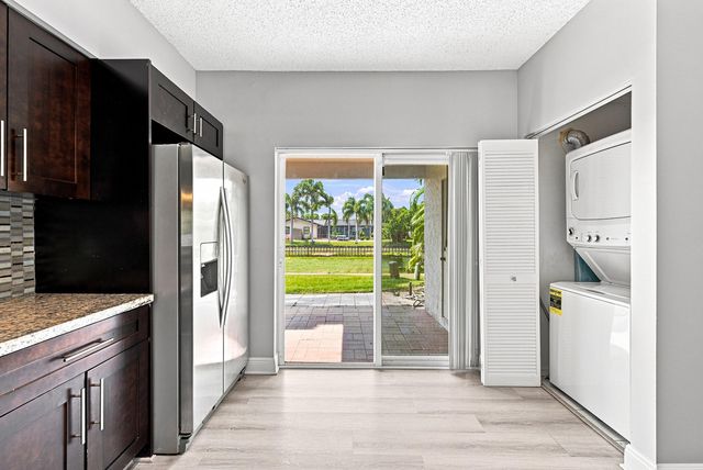 5372 Jubilee Way, Margate, FL 33063