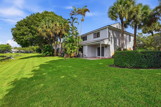 5372 Jubilee Way, Margate, FL 33063