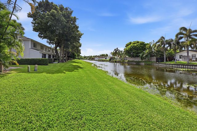 5372 Jubilee Way, Margate, FL 33063