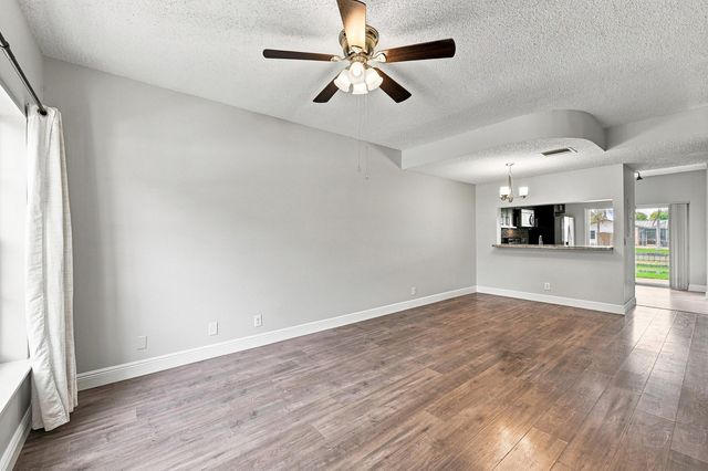 5372 Jubilee Way, Margate, FL 33063