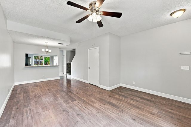5372 Jubilee Way, Margate, FL 33063