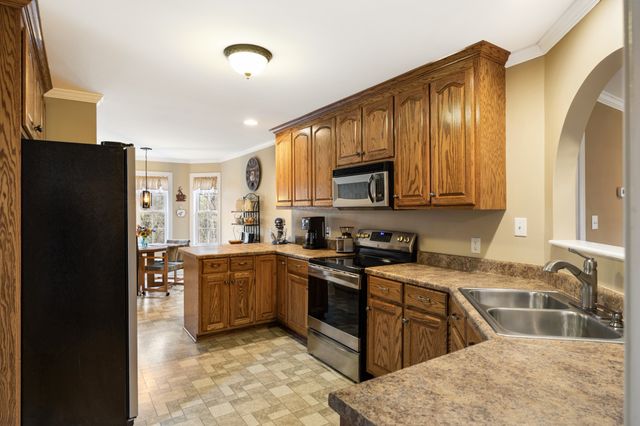 1875 Franklin Hayes Rd, Pulaski, TN 38478