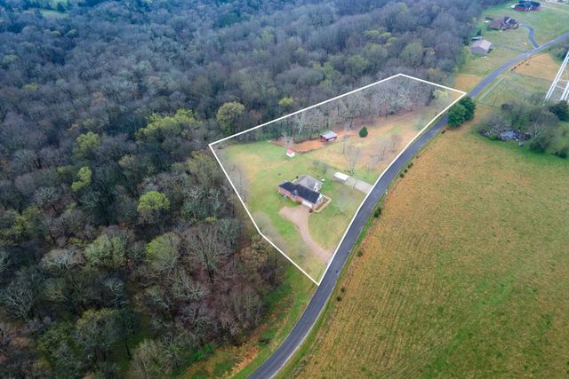 1875 Franklin Hayes Rd, Pulaski, TN 38478