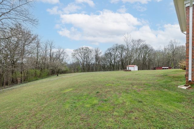 1875 Franklin Hayes Rd, Pulaski, TN 38478