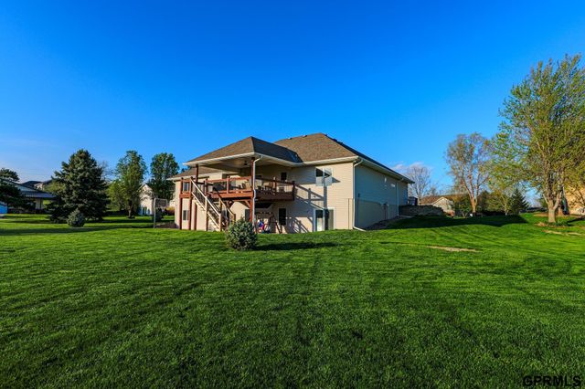 11840 S 202Nd Circle, Gretna, NE 68028