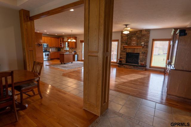 11840 S 202Nd Circle, Gretna, NE 68028