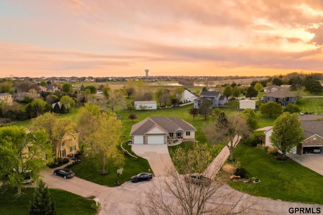 11840 S 202Nd Circle, Gretna, NE 68028