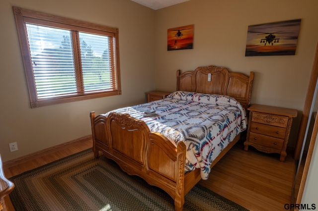 11840 S 202Nd Circle, Gretna, NE 68028