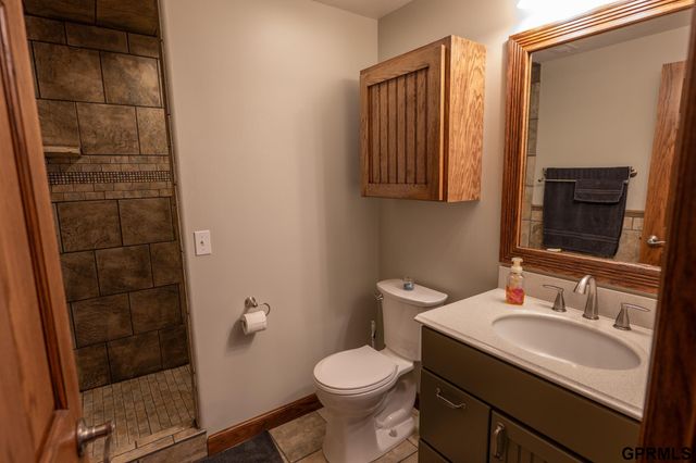 11840 S 202Nd Circle, Gretna, NE 68028