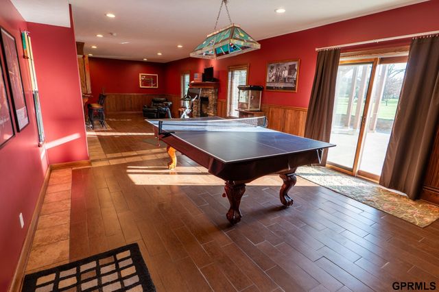 11840 S 202Nd Circle, Gretna, NE 68028