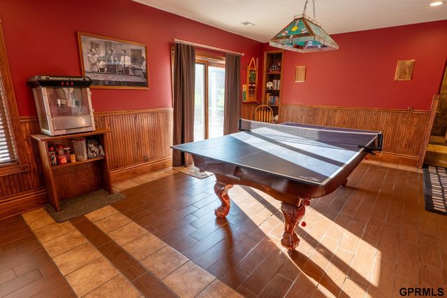 11840 S 202Nd Circle, Gretna, NE 68028