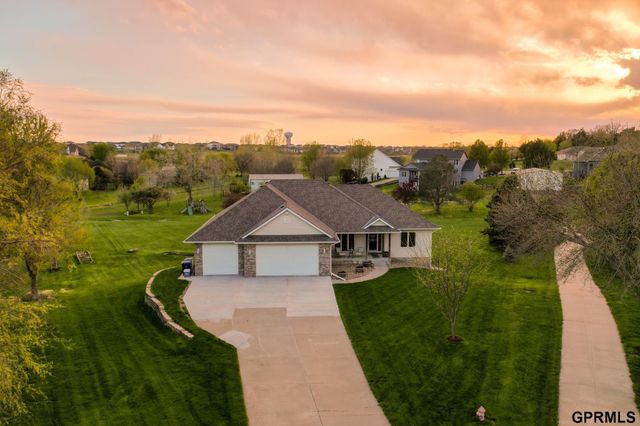 11840 S 202Nd Circle, Gretna, NE 68028