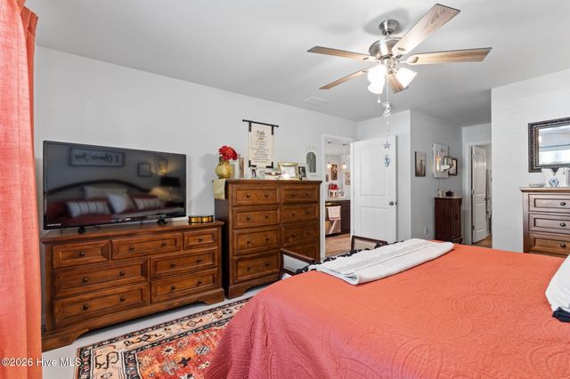 217 Wild Raven Street NW, Shallotte, NC 28470