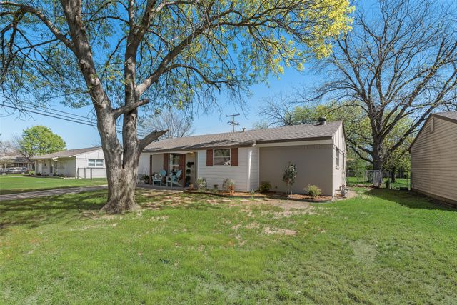 705 SW Sunnybrook Drive, Burleson, TX 76028