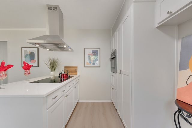 705 SW Sunnybrook Drive, Burleson, TX 76028