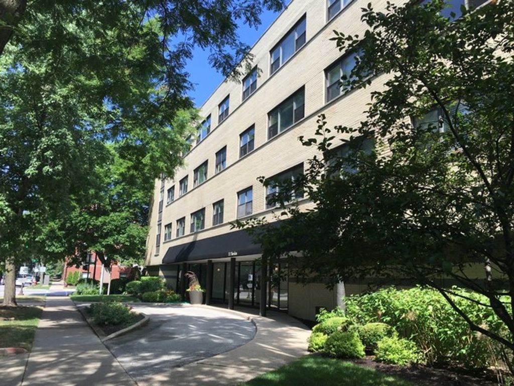 515 SHERIDAN Road 305, Evanston, IL 60202