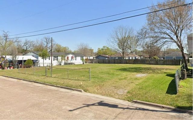 108 N Randall Street, Pasadena, TX 77506