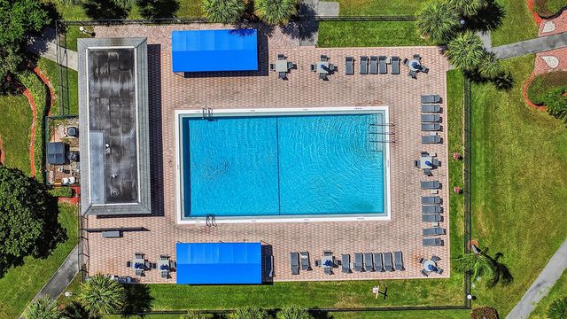 2901 VICTORIA Circle D2, Coconut Creek, FL 33066