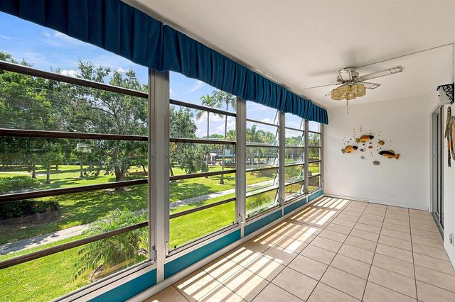 2901 VICTORIA Circle D2, Coconut Creek, FL 33066