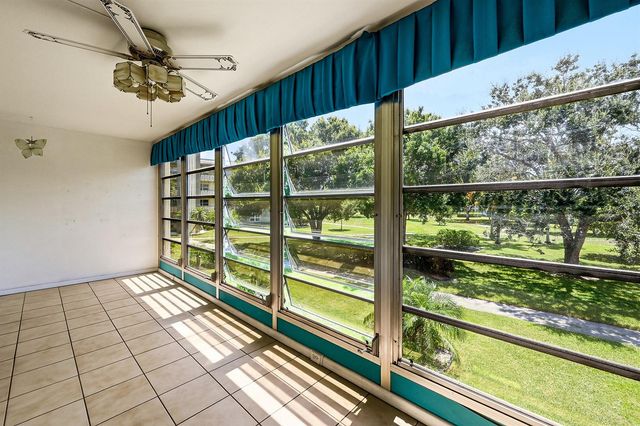 2901 VICTORIA Circle D2, Coconut Creek, FL 33066