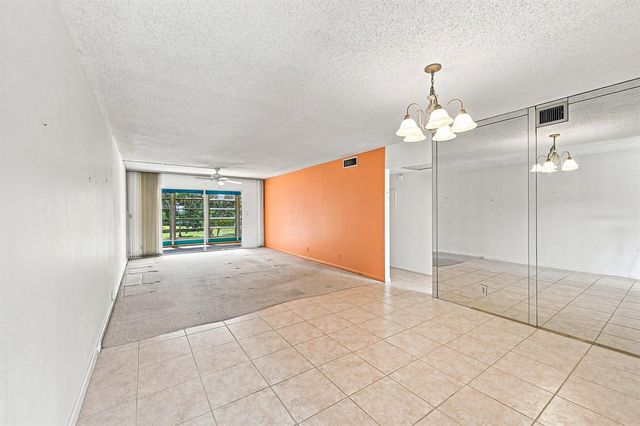 2901 VICTORIA Circle D2, Coconut Creek, FL 33066