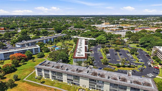 2901 VICTORIA Circle D2, Coconut Creek, FL 33066
