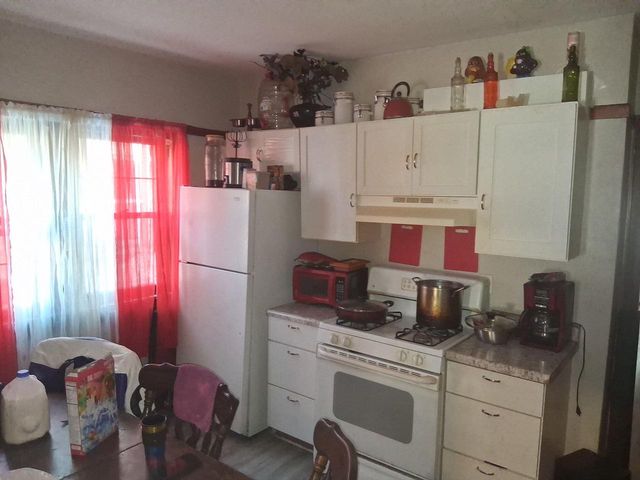 3812 N 27th STREET, Milwaukee, WI 53216