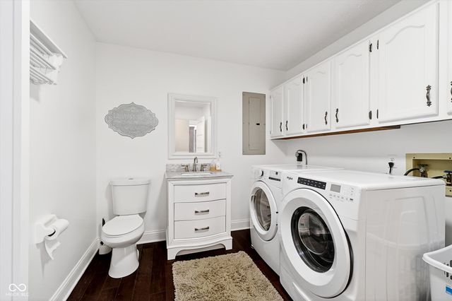 9831 Chestnut Lane, Indianapolis, IN 46239