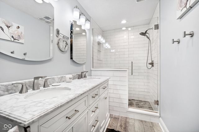 9831 Chestnut Lane, Indianapolis, IN 46239