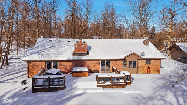 9831 Chestnut Lane, Indianapolis, IN 46239