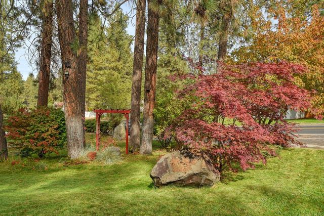 8417 N Colton St, Spokane, WA 99208