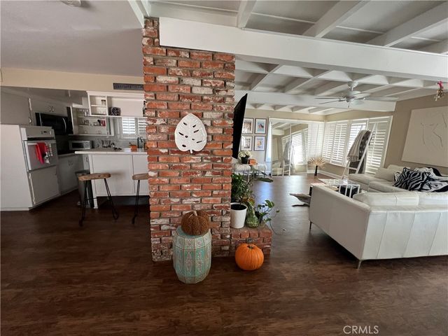 111 19th Street, Newport Beach, CA 92663