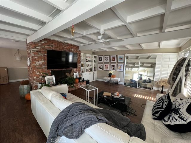 111 19th Street, Newport Beach, CA 92663