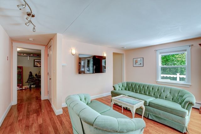 110 West Shore Drive, Ashburnham, MA 01430