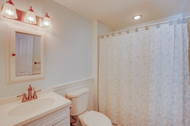 110 West Shore Drive, Ashburnham, MA 01430