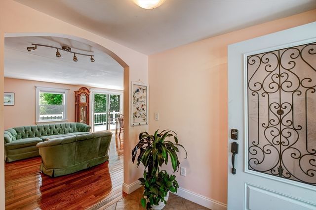 110 West Shore Drive, Ashburnham, MA 01430