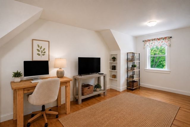 110 West Shore Drive, Ashburnham, MA 01430