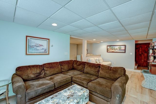 110 West Shore Drive, Ashburnham, MA 01430