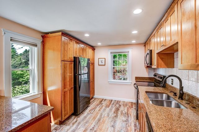 110 West Shore Drive, Ashburnham, MA 01430