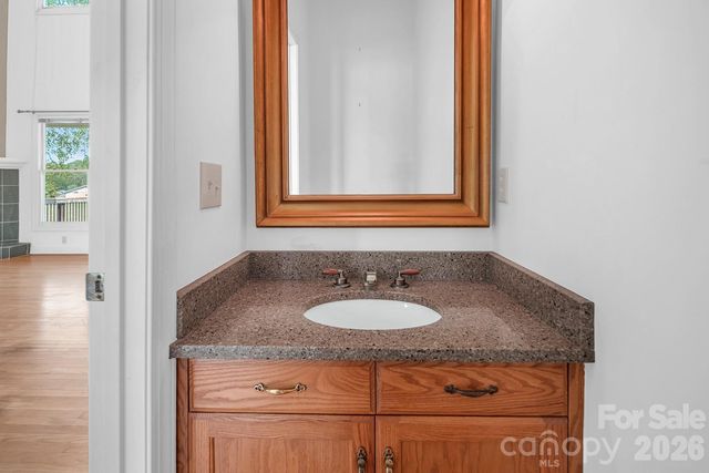 46356 Chase Point Drive, Norwood, NC 28128