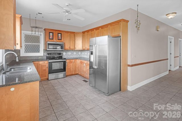 46356 Chase Point Drive, Norwood, NC 28128
