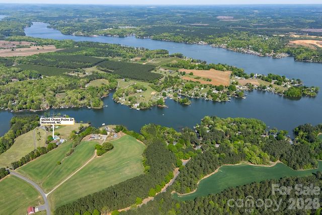 46356 Chase Point Drive, Norwood, NC 28128