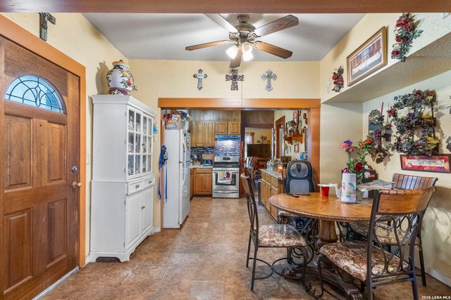 612 Stonewall St, San Antonio, TX 78214