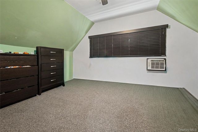 35 Meeting Lane, Hicksville, NY 11801