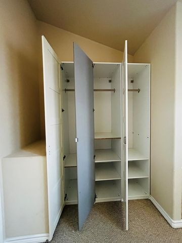 305 E 31 ST 4, Austin, TX 78705