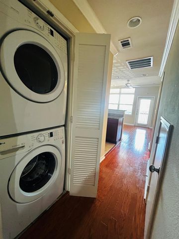 305 E 31 ST 4, Austin, TX 78705
