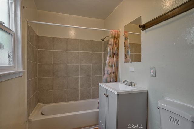 850 W 132nd, Compton, CA 90222