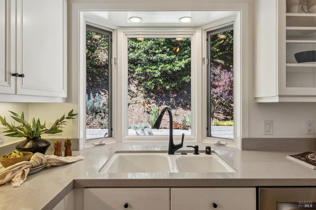 485 Montecito Ave, Corte Madera, CA 94925